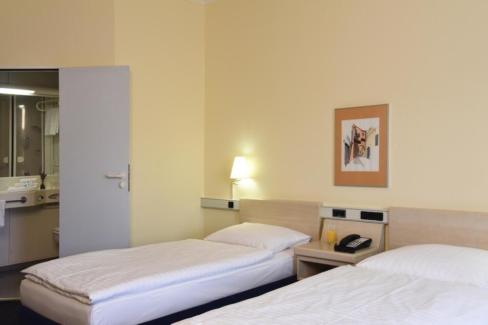 Intercityhotel שטוטגרט מראה חיצוני תמונה