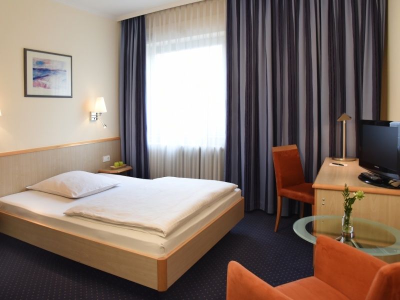 Intercityhotel שטוטגרט מראה חיצוני תמונה