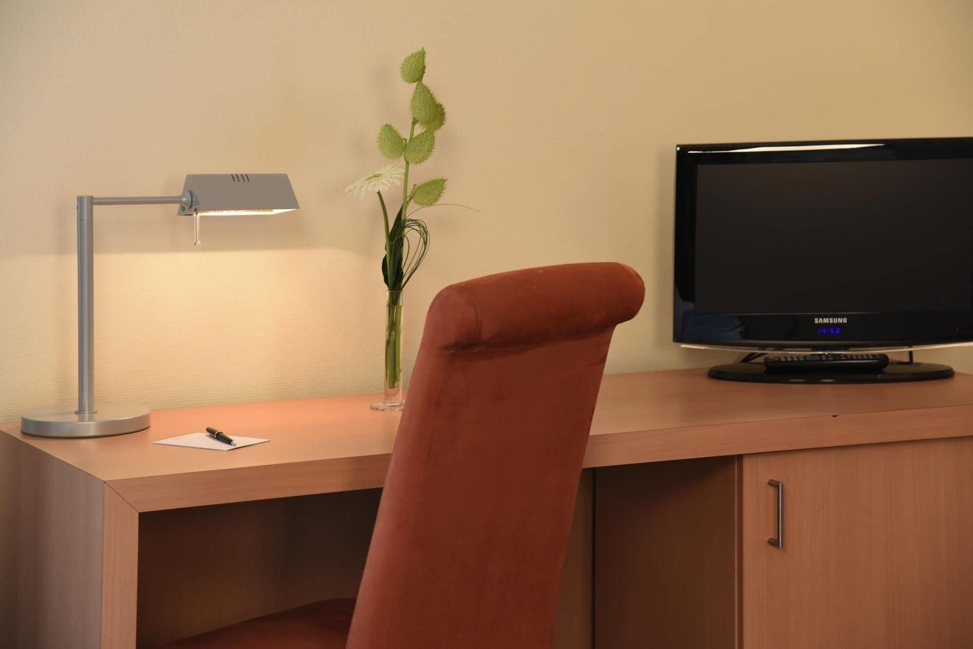 Intercityhotel שטוטגרט מראה חיצוני תמונה